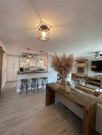 $2,750 | 15824 Southwest 90th Court, Palmetto Bay, FL 33157