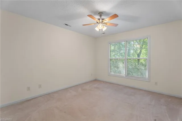 $575,000 | 222 Bear Run Lane, Kernersville, NC 27284