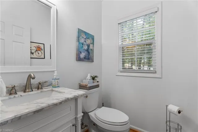 $575,000 | 222 Bear Run Lane, Kernersville, NC 27284