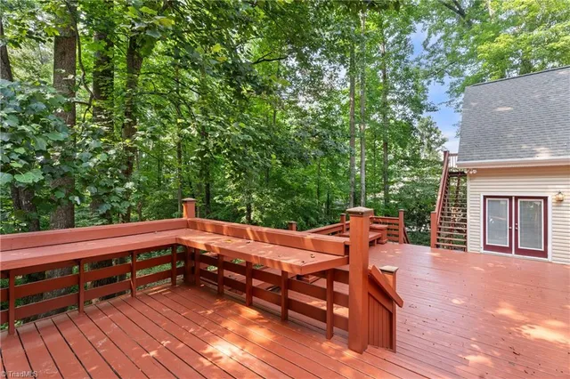 $575,000 | 222 Bear Run Lane, Kernersville, NC 27284