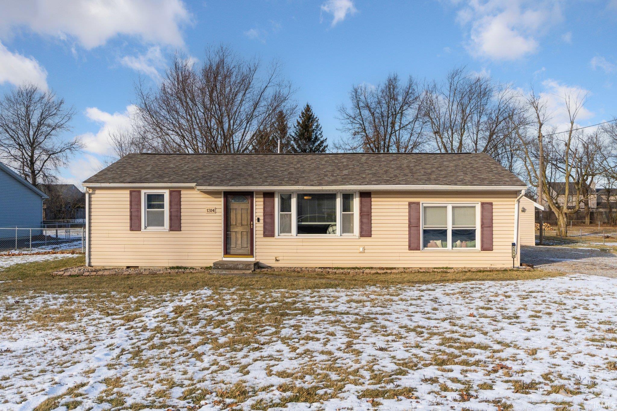 1314 Mayfield Road Fort Wayne, IN 46825 - Photo 1 of 29