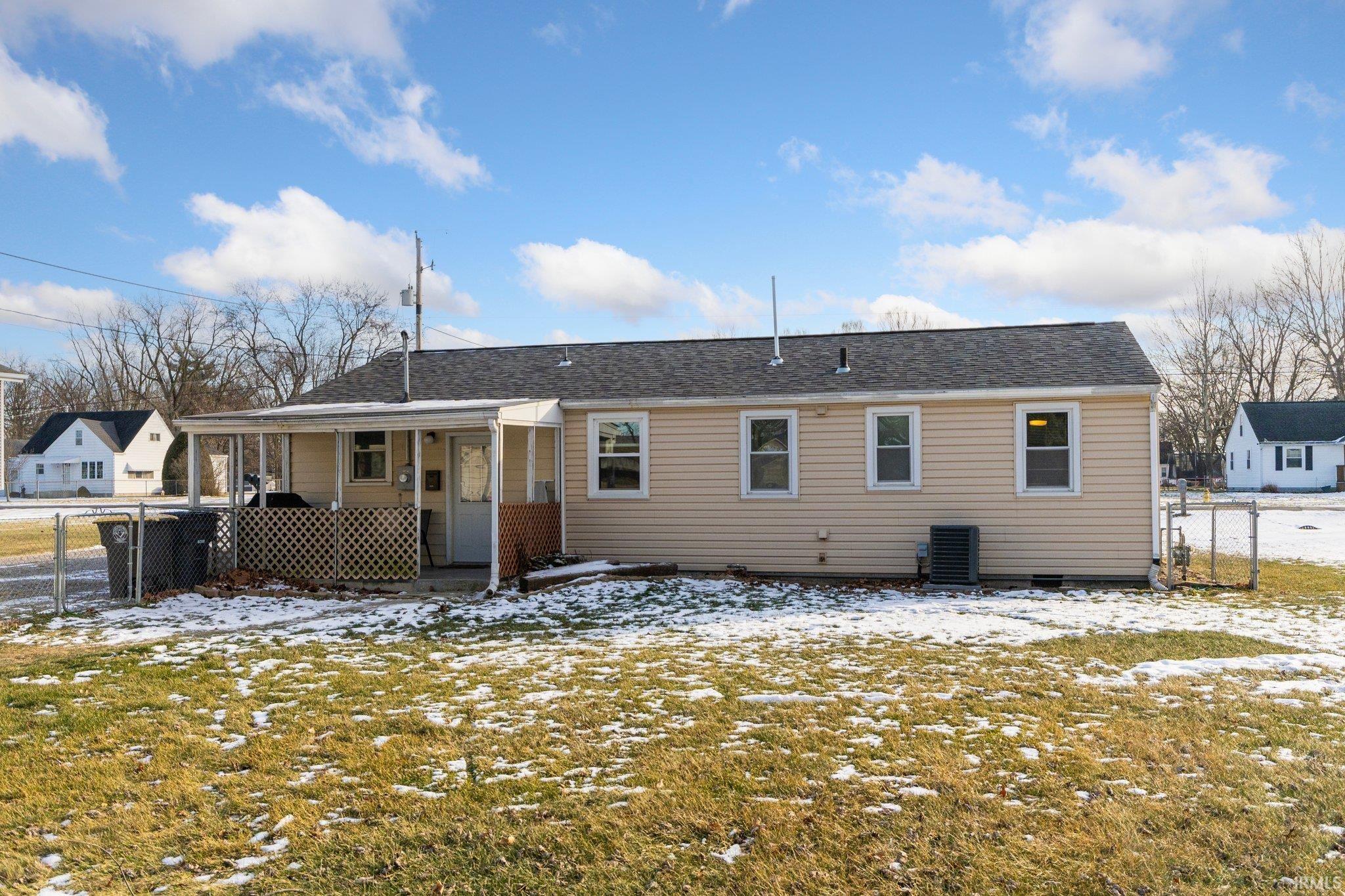 1314 Mayfield Road Fort Wayne, IN 46825 - Photo 3 of 29