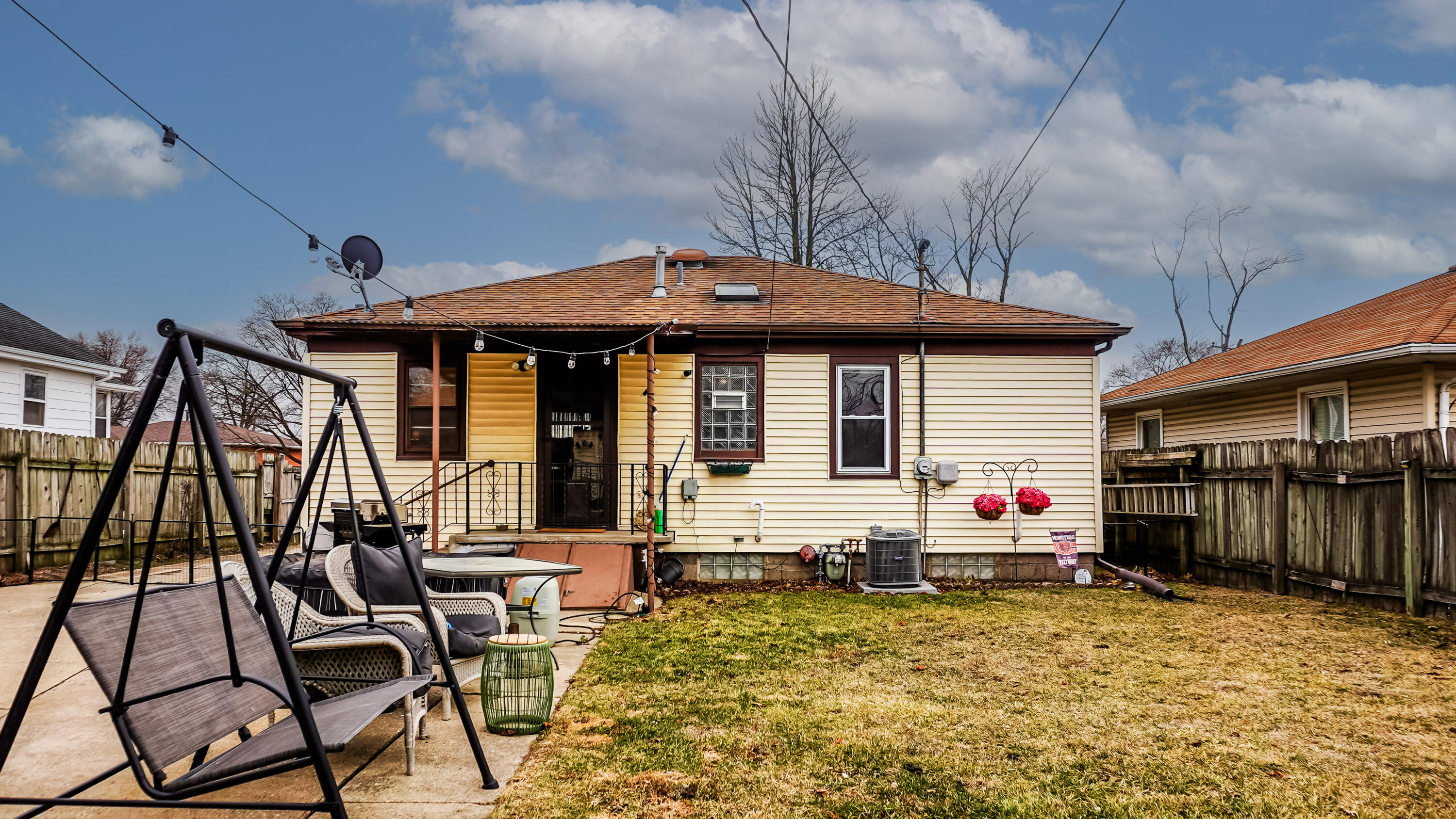 141 North Dwiggins Street Griffith, IN 46319 - Photo 30 of 60 3000x1689