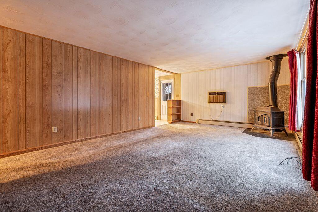202 County Road Gorham, ME 04038 - Photo 5 of 20 Living Room