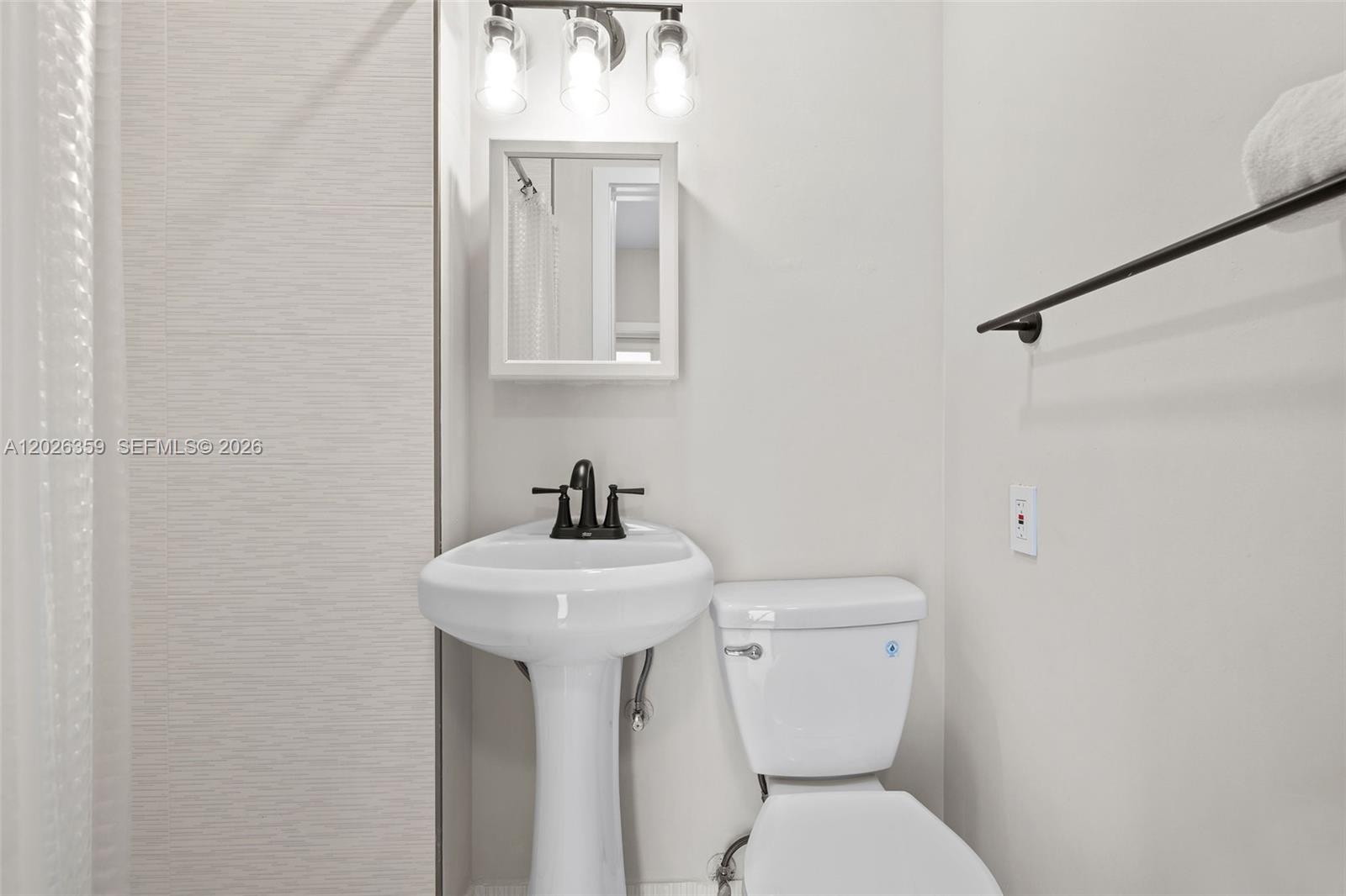 2355 Southwest 36th Avenue Miami, FL 33145 - Photo 19 of 27