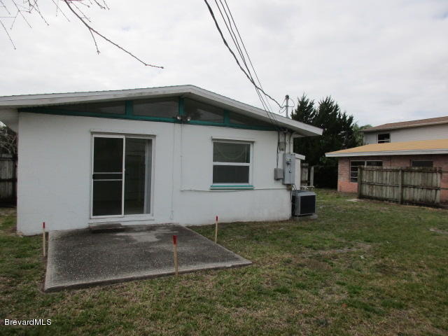 2262 Laden Road Melbourne, FL 32935 - Photo 8 of 8 Rear