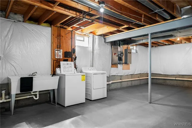 $425,000 | 4202 Tisbury Lane, Hamburg, NY 14075