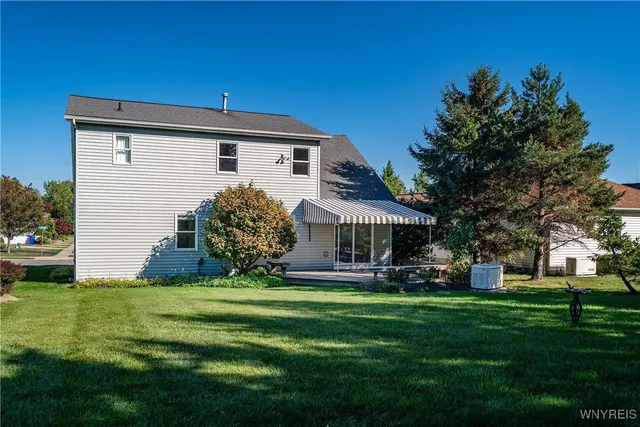 $425,000 | 4202 Tisbury Lane, Hamburg, NY 14075