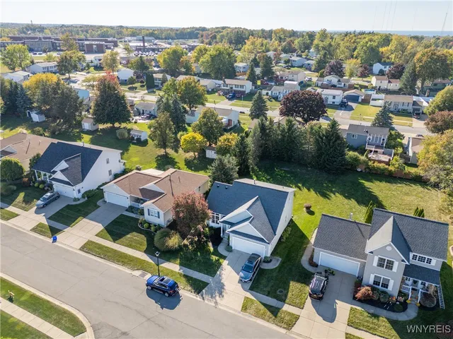 $425,000 | 4202 Tisbury Lane, Hamburg, NY 14075