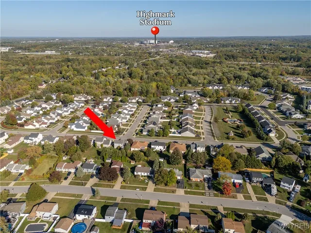 $425,000 | 4202 Tisbury Lane, Hamburg, NY 14075