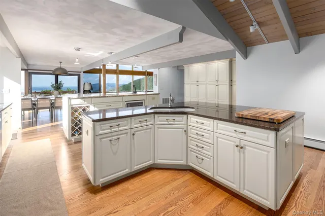 $3,195,000 | 12 Mountain Brook Road, Cornwall, NY 12518