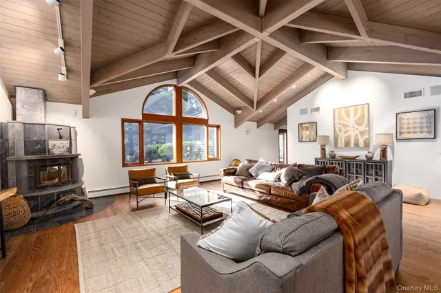 $3,195,000 | 12 Mountain Brook Road, Cornwall, NY 12518