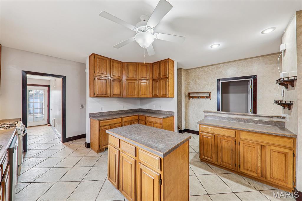 8602 East Kirsch Road Troy, IL 62294 - Photo 16 of 67