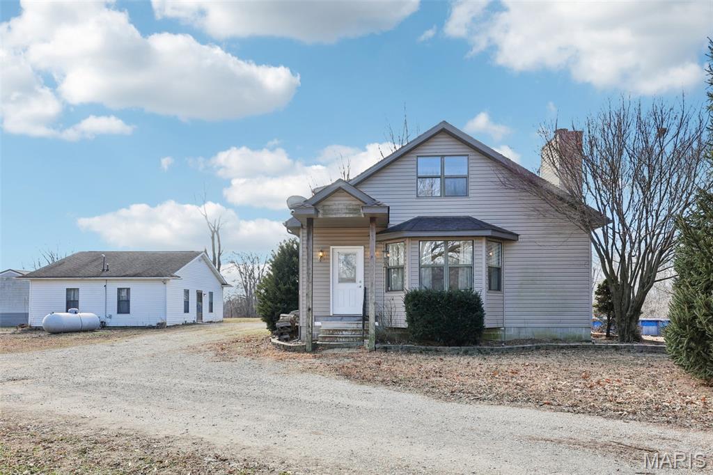 8602 East Kirsch Road Troy, IL 62294 - Photo 3 of 67