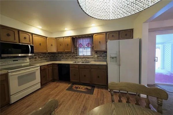 $219,000 | 811 Grant Street, East Brady, PA 16028