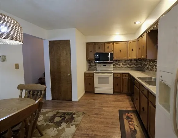 $219,000 | 811 Grant Street, East Brady, PA 16028