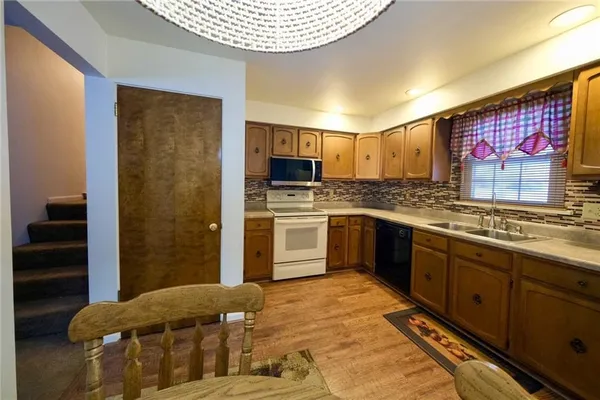 $219,000 | 811 Grant Street, East Brady, PA 16028