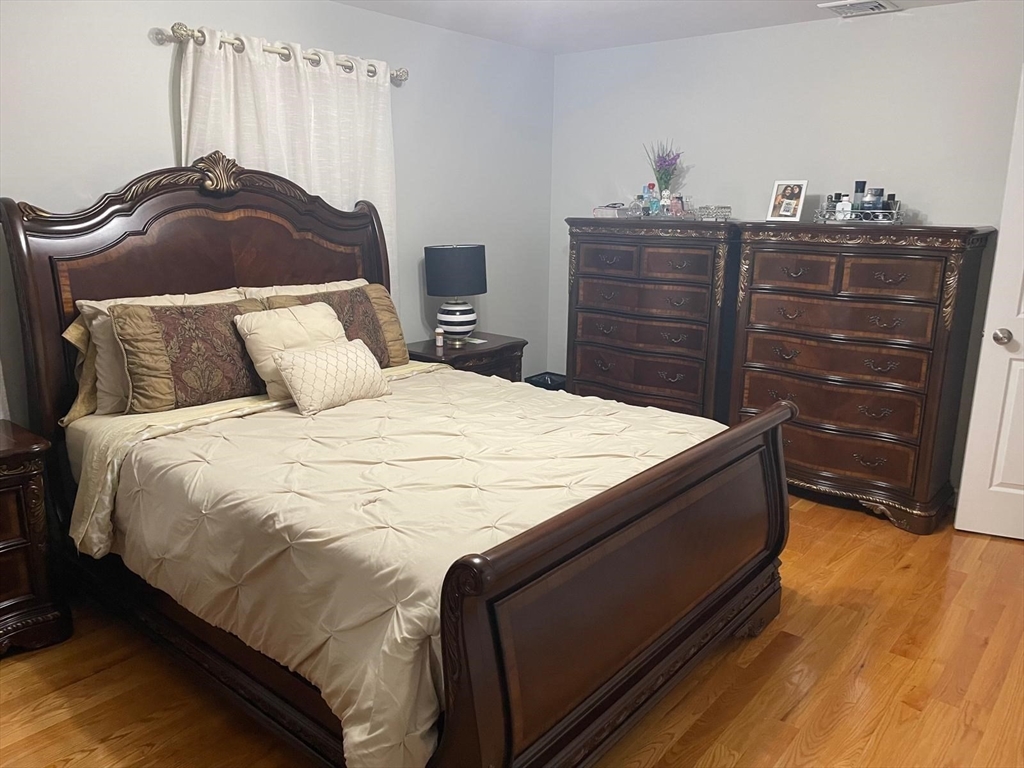 56 Valley Street Everett, MA 02149 - Photo 12 of 42