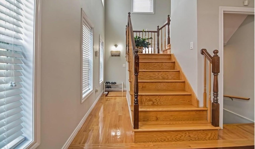 56 Valley Street Everett, MA 02149 - Photo 9 of 42