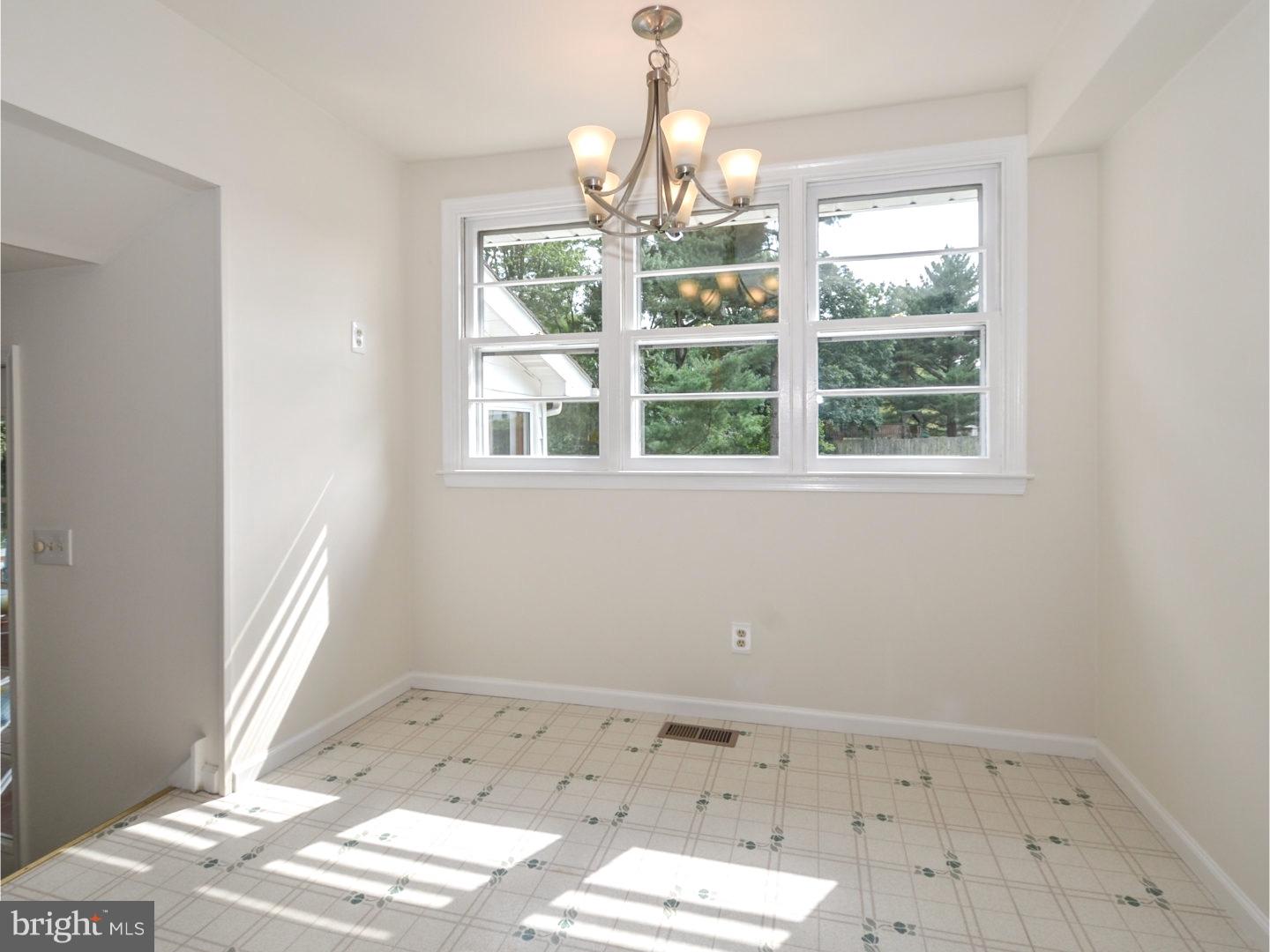 312 Saly Road Yardley, PA 19067 - Photo 15 of 25 Breakfast Room