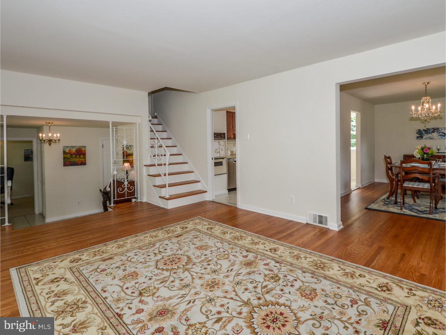 312 Saly Road Yardley, PA 19067 - Photo 9 of 25 Living Room