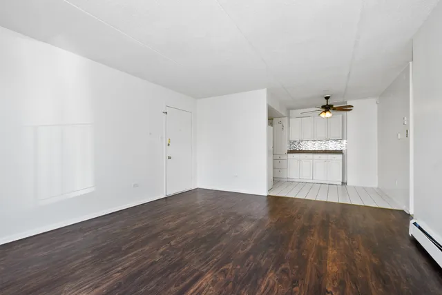 $169,900 | 7335 West 157th Street, Unit 2B, Orland Park, IL 60462