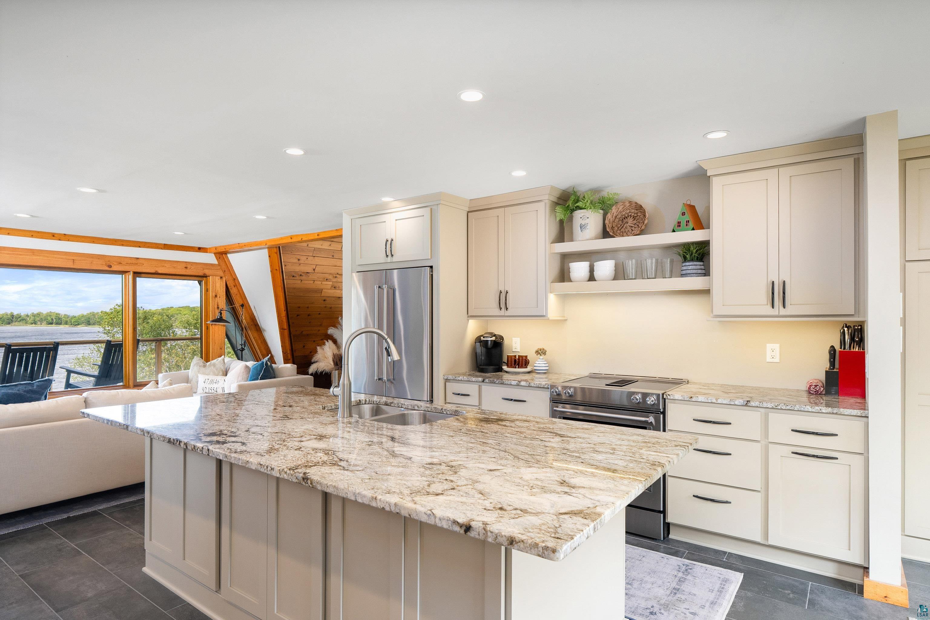 6918 West Van Road Duluth, MN 55803 - Photo 5 of 68 Gallery Image 5