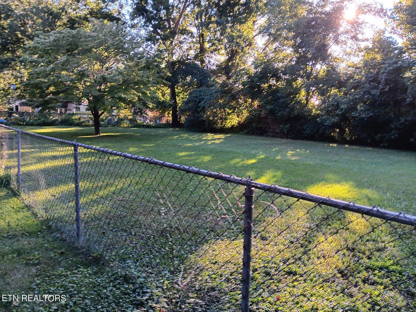 128 Oak Street, Pineville, KY 40977 | Compass