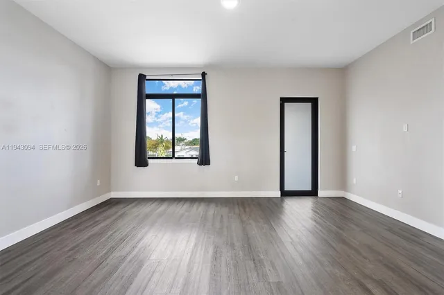 $3,200 | 444 East 16th Street, Unit 444, Hialeah, FL 33010