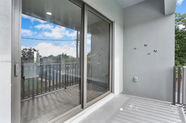 $3,200 | 444 East 16th Street, Unit 444, Hialeah, FL 33010