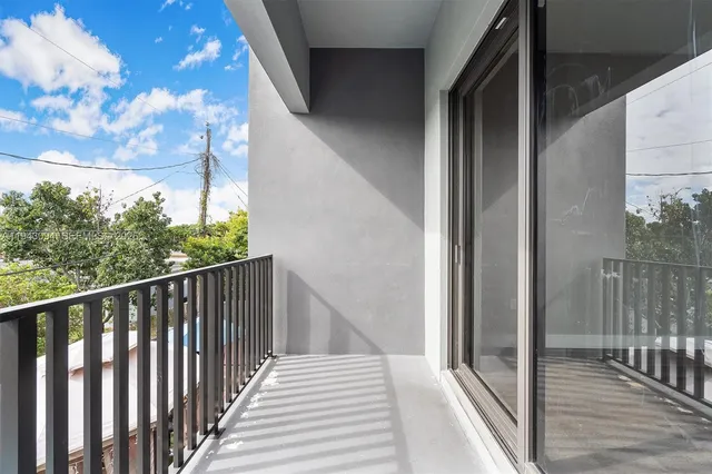 $3,200 | 444 East 16th Street, Unit 444, Hialeah, FL 33010