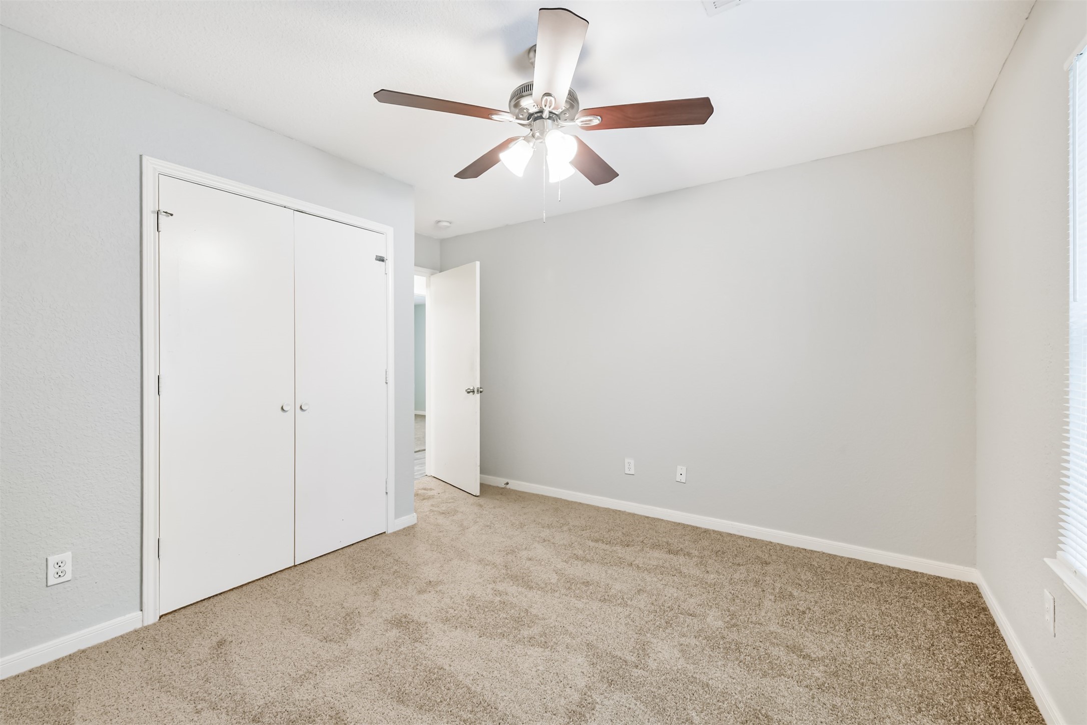 617 Avenue I Conroe, TX 77301 - Photo 12 of 19 Large closets in all bedroom