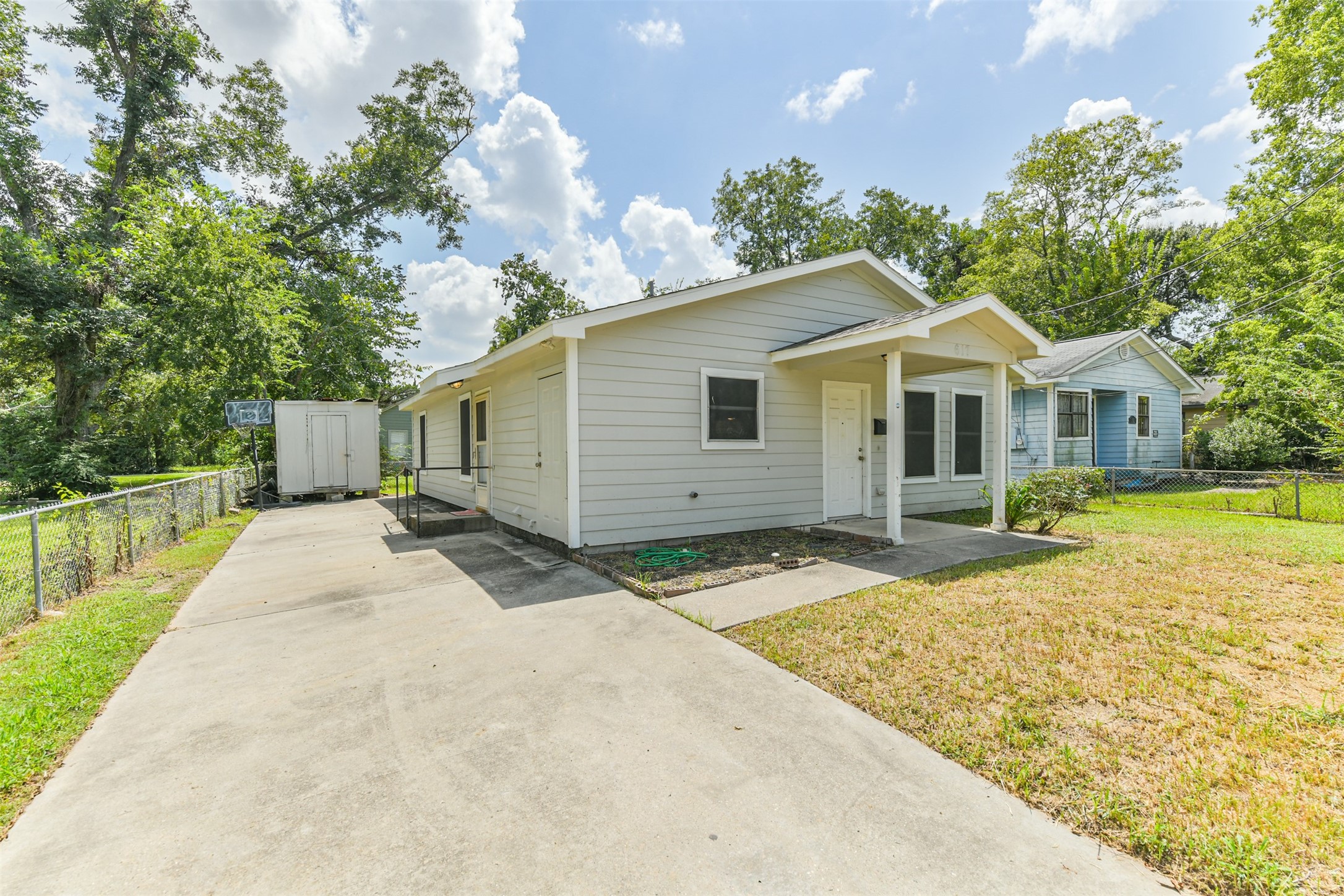 617 Avenue I Conroe, TX 77301 - Photo 3 of 19 Extra large driveway for lots of parking or storage!