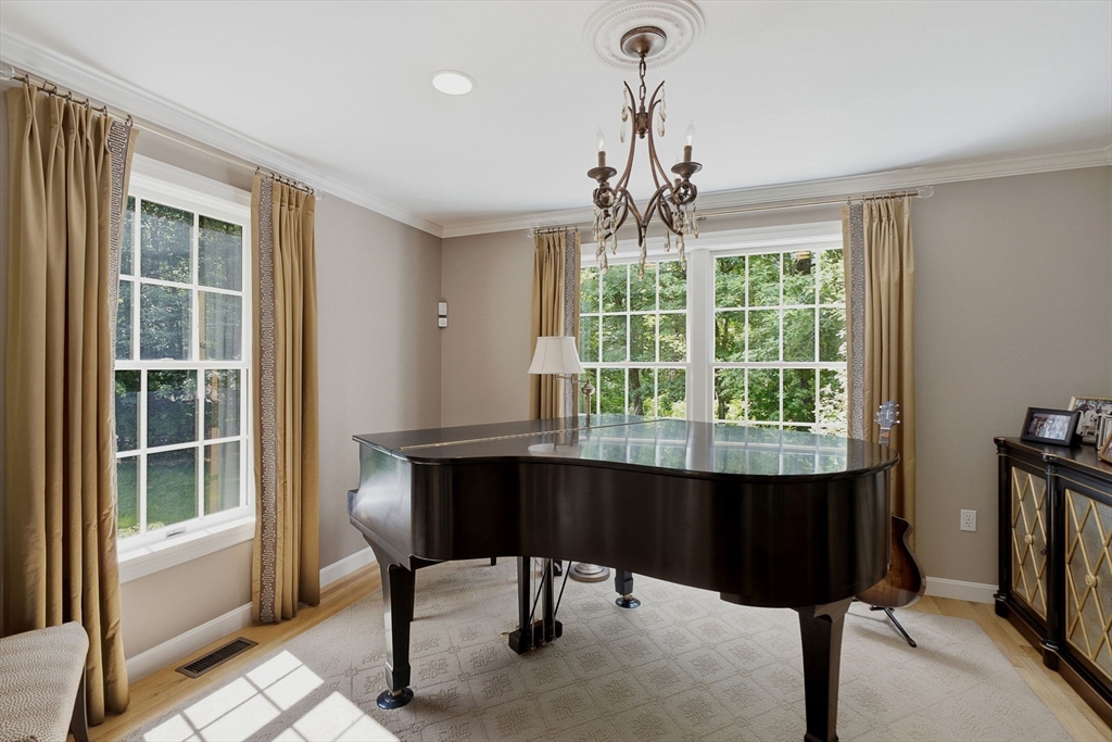 8 Ashland Road Boxford, MA 01921 - Photo 9 of 40