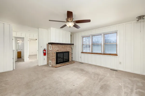 $380,000 | 350 Hollywood Drive, Saline, MI 48176