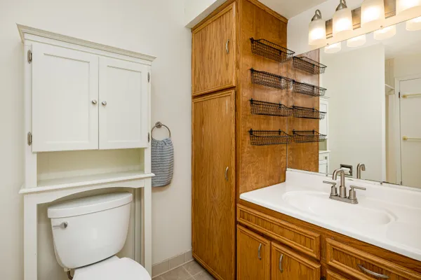 $380,000 | 350 Hollywood Drive, Saline, MI 48176