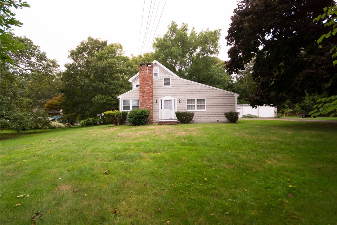 98 Touisset Road Warren, RI 02885 - Photo 2 of 39