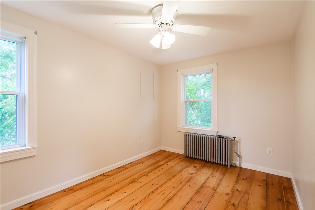 98 Touisset Road Warren, RI 02885 - Photo 23 of 39