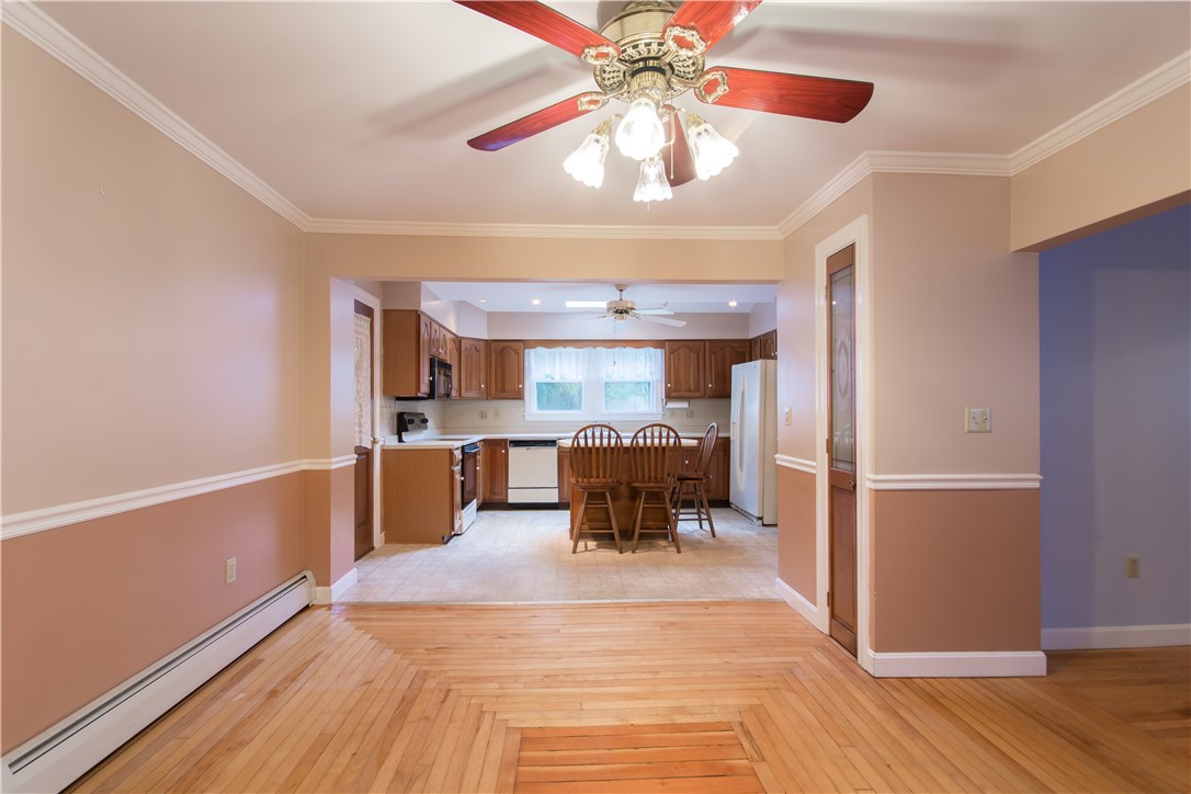 98 Touisset Road Warren, RI 02885 - Photo 9 of 39