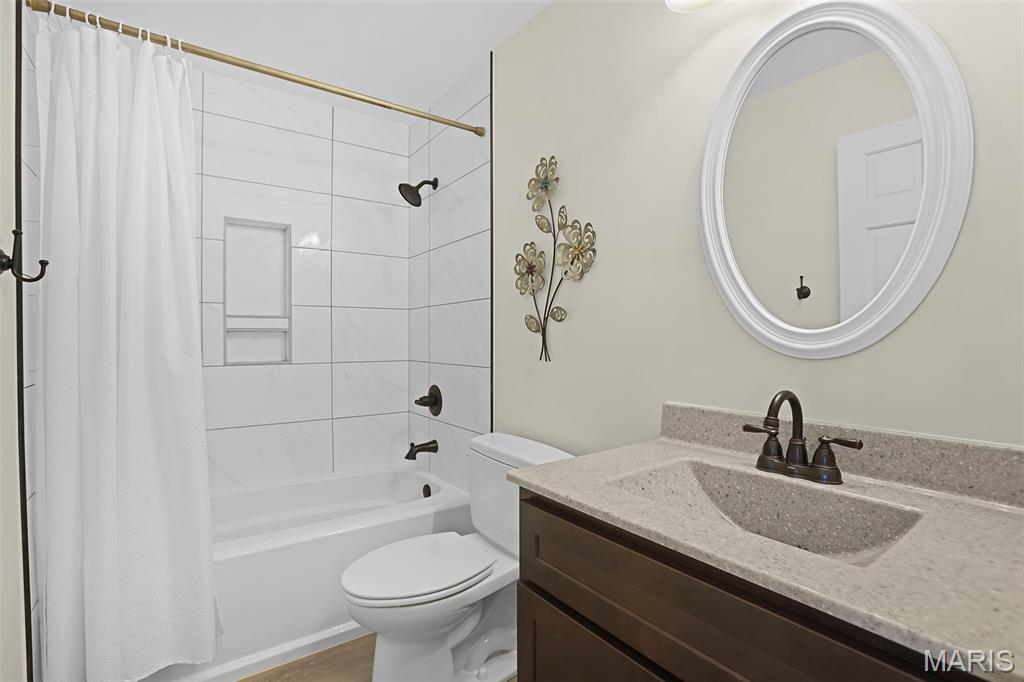2512 Hunters Ridge Edwardsville, IL 62025 - Photo 32 of 50