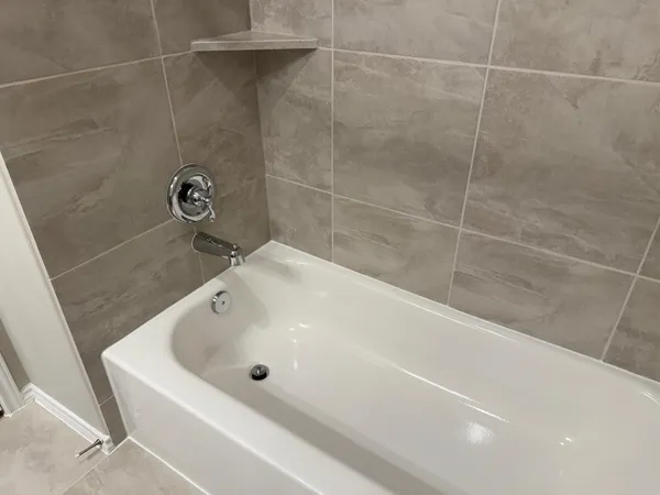 $2,350 | 3290 Old Ironwood Drive, Spring, TX 77386