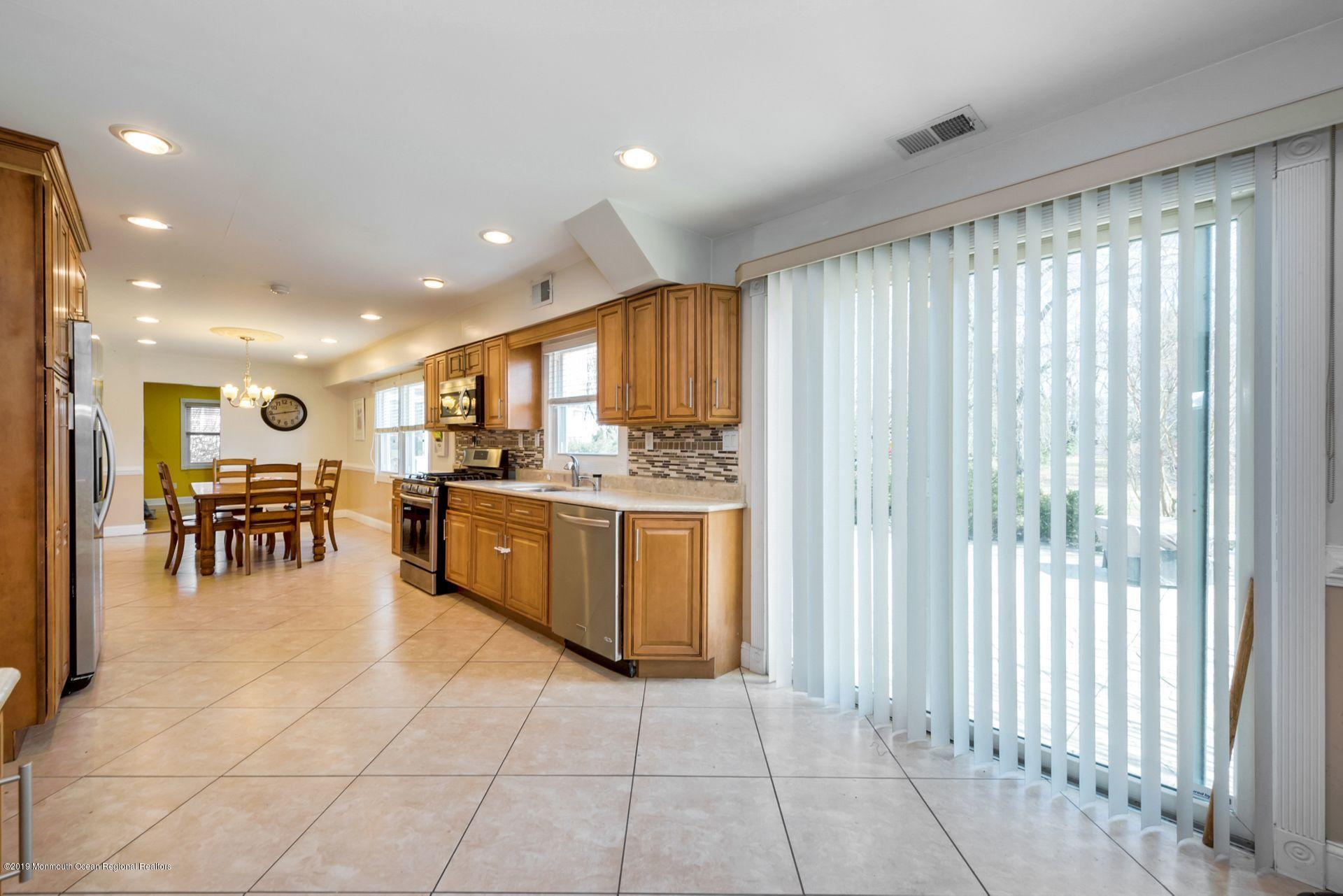 5 Lenape Road Marlboro, NJ 07746 - Photo 9 of 24 9