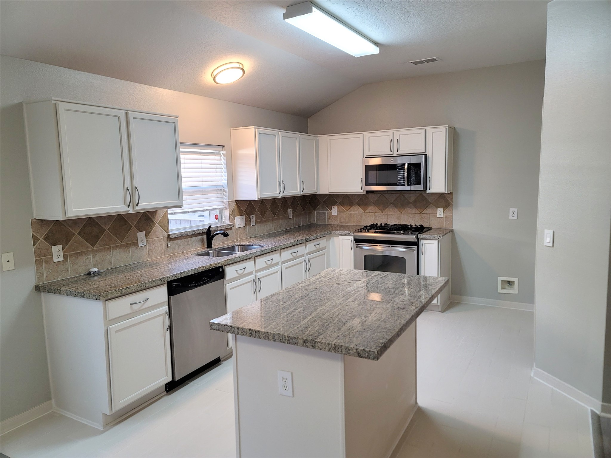 603 Cypresswood Ridge Spring, TX 77373 - Photo 3 of 10