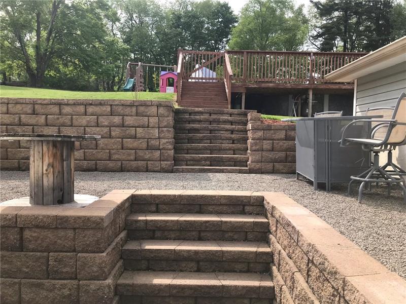 256 Old Plank Road Butler, PA 16002 - Photo 4 of 25 Multi level outdoor space