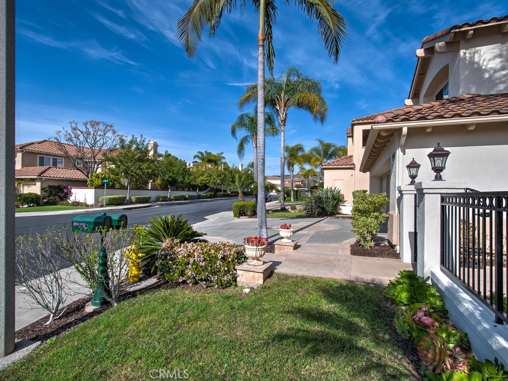 11940 North Riviera Tustin, CA 92782 - Photo 7 of 74