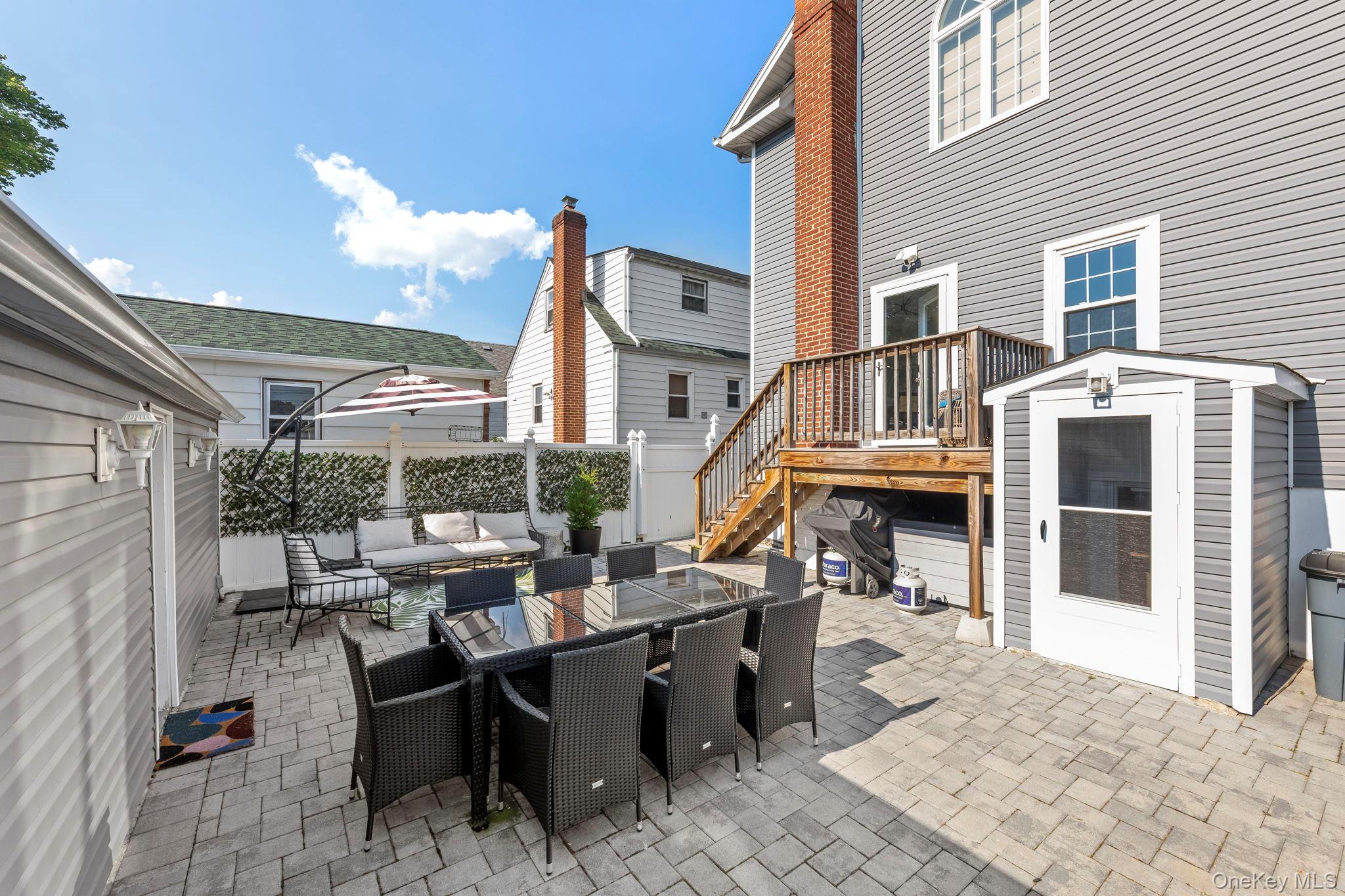 80 Central Boulevard Merrick, NY 11566 - Photo 26 of 31