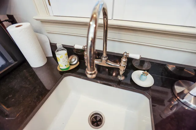 $11,000 | 3 Exchange Street, Charleston, SC 29401