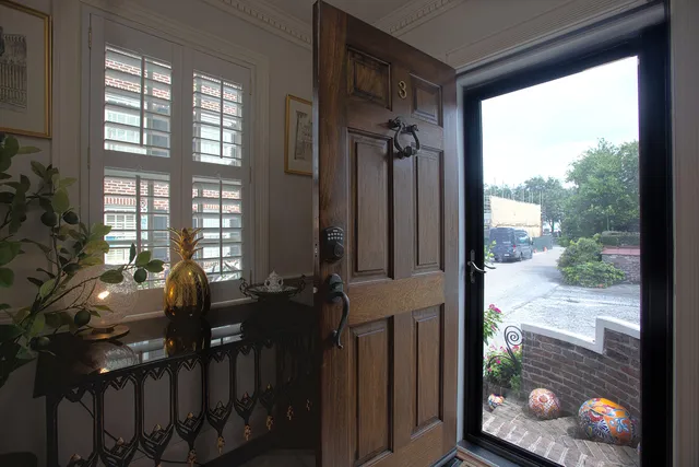 $11,000 | 3 Exchange Street, Charleston, SC 29401