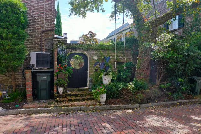 $11,000 | 3 Exchange Street, Charleston, SC 29401