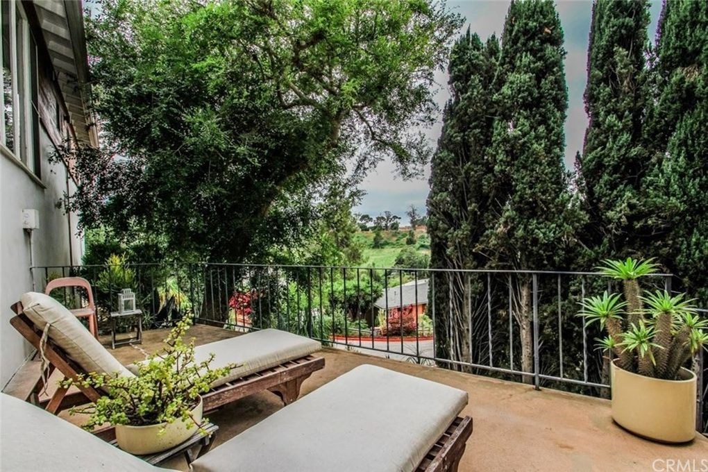 1546 Marion Drive Glendale, CA 91205 - Photo 4 of 22